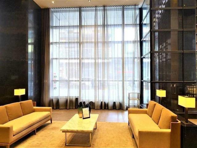 2216 - 5 Sheppard Ave E