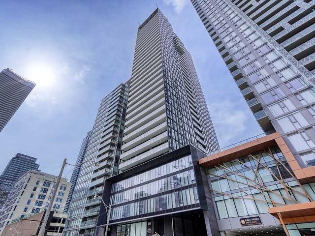 310 - 28 Wellesley St E