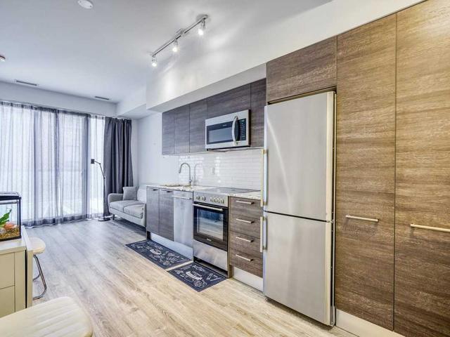 310 - 28 Wellesley St E