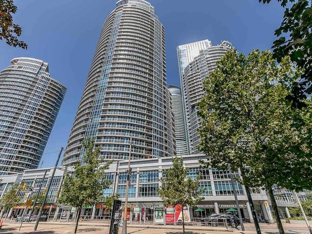 2305 - 208 Queens Quay W