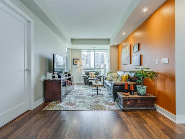 501 - 120 Homewood Ave