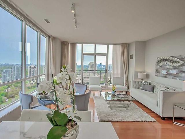 3202 - 33 Sheppard Ave E