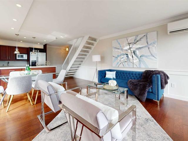 14D - 86 Gerrard St E