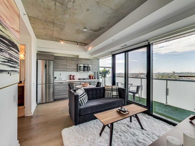 2505 - 11 Charlotte St