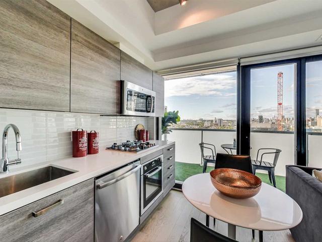 2505 - 11 Charlotte St