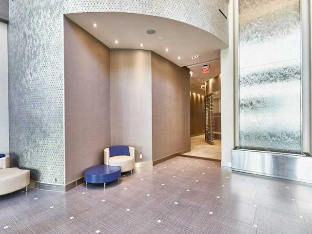 303 - 500 Sherbourne St