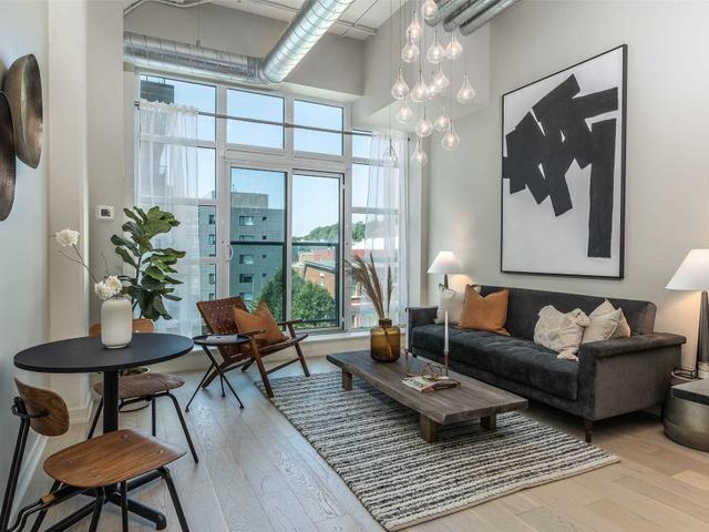 313 - 380 Macpherson Ave