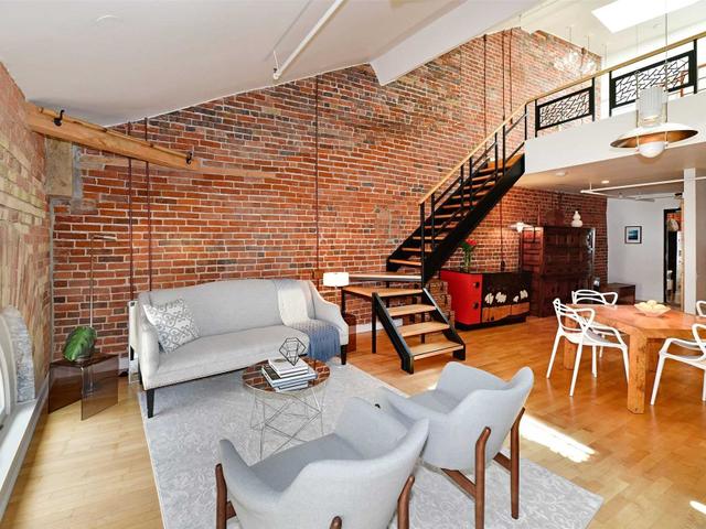 409 - 81A Front St E