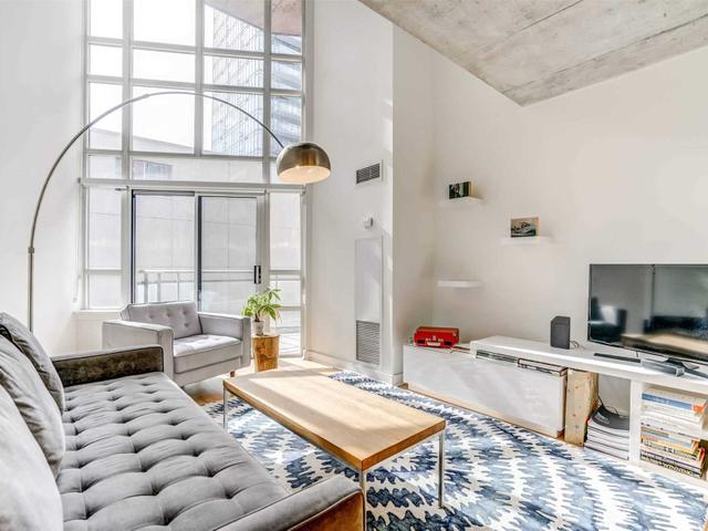 403 - 255 Richmond St E