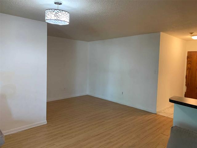 515 - 23 Lorraine Dr