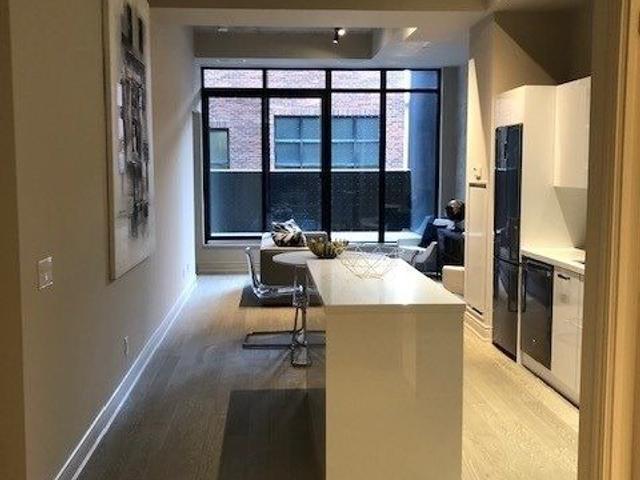 215 - 608 Richmond St W