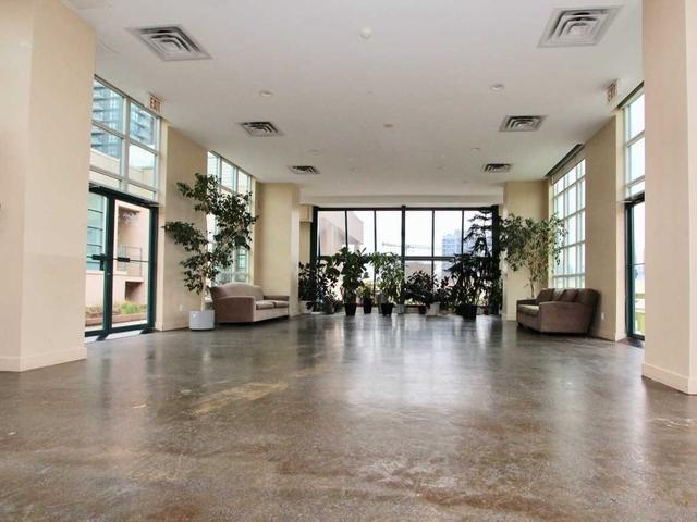 438 - 155 Dalhousie St