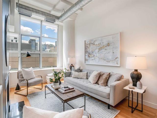 402 - 155 Dalhousie St