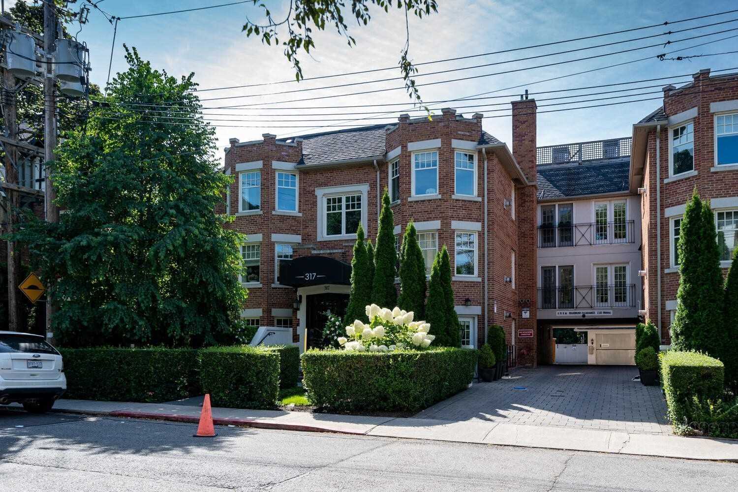 1B 317 Lonsdale Rd, Toronto Sold, C5376884 Condos.ca