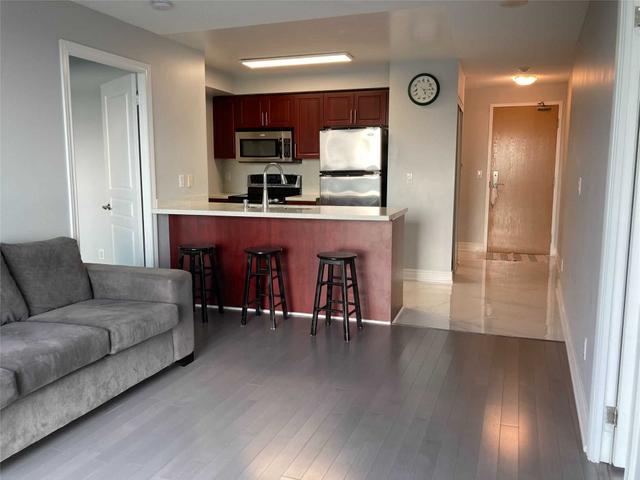 905 - 509 Beecroft Rd