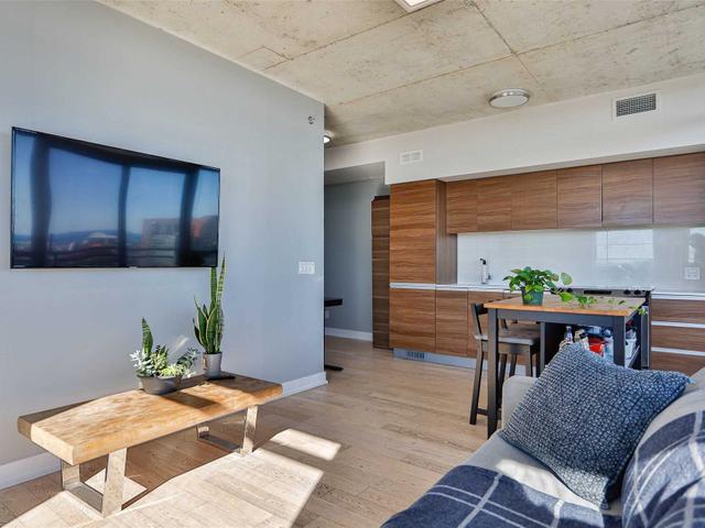 1708 - 20 Minowan Miikan Lane