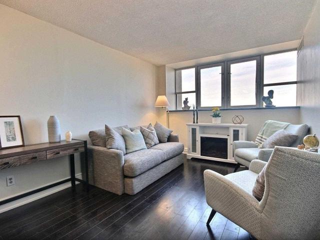 UPH 109 - 797 Don Mills Rd