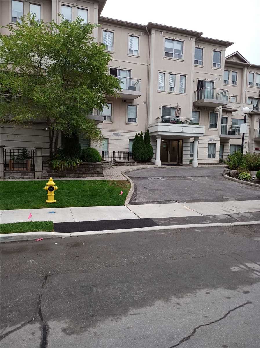 208 9 Greenbriar Rd, North York Sold, C5383849 Condos.ca