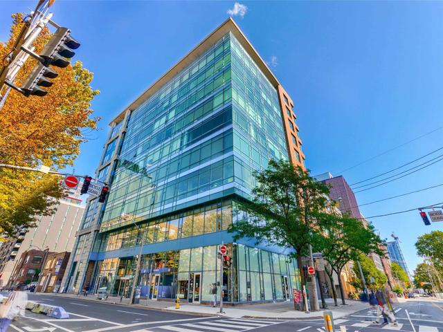 305 - 477 Richmond St W