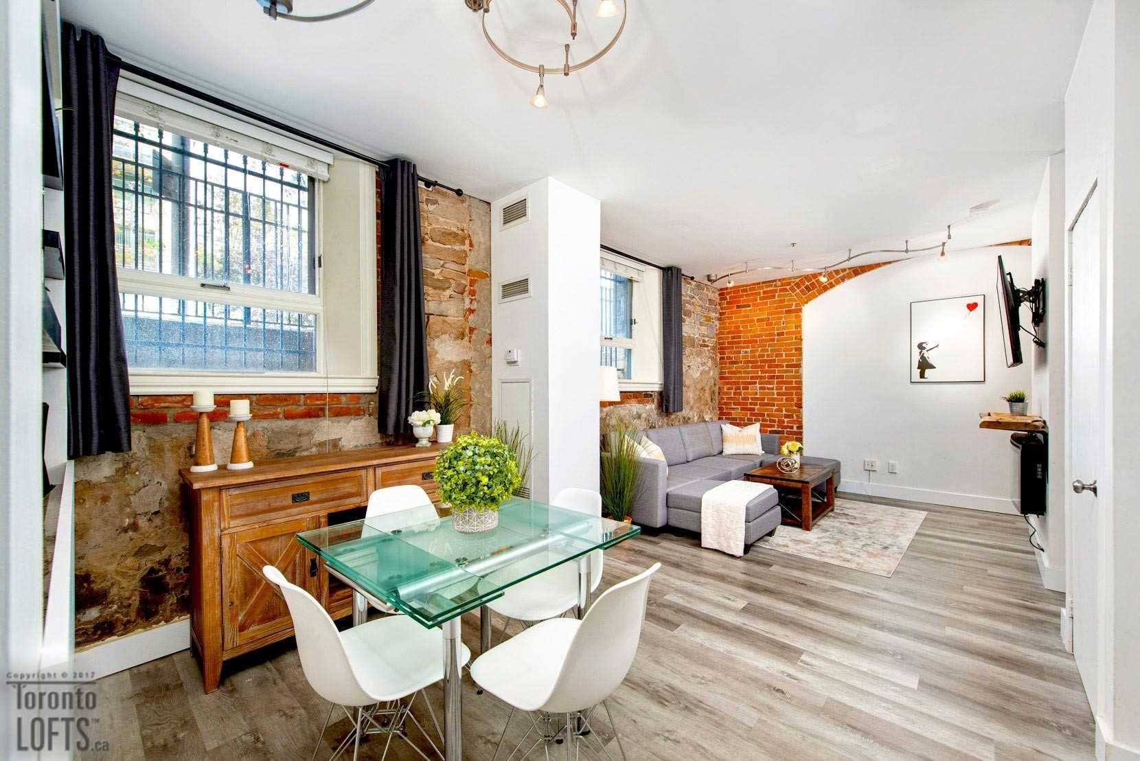 108 915 King St W, Toronto