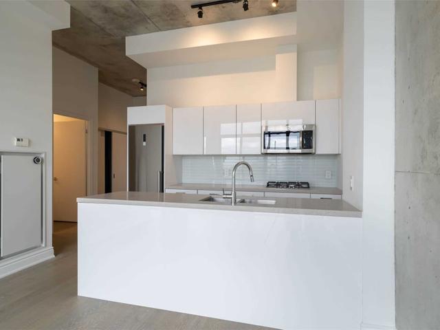 LPH01 - 608 Richmond St W