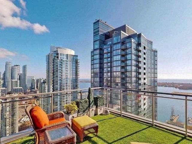 PH05 - 15 Fort York Blvd