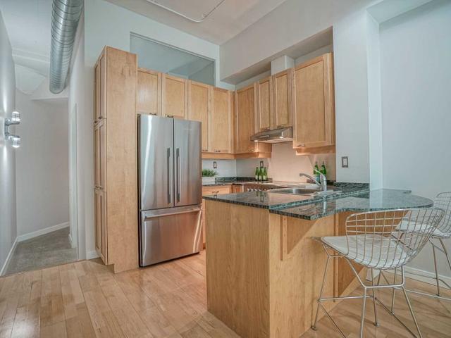 835 - 155 Dalhousie St