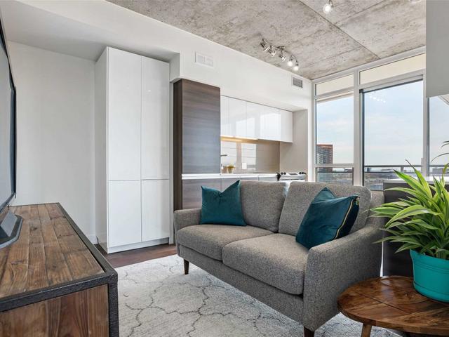 907 - 20 Minowan Miikan Lane