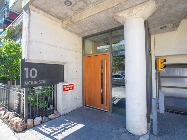 502 - 10 Morrison St
