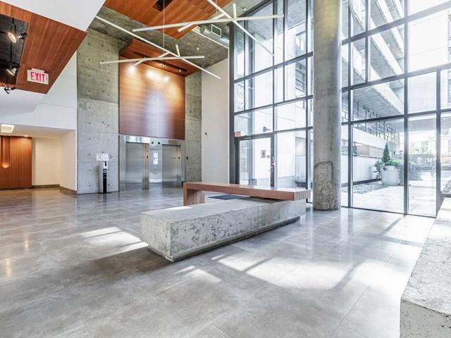 502 - 10 Morrison St