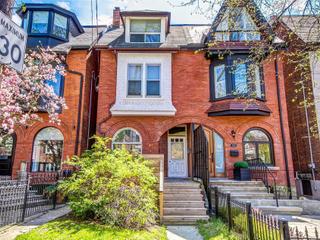 49 Macpherson Ave