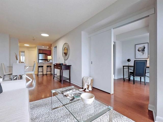 2903 - 210 Victoria St