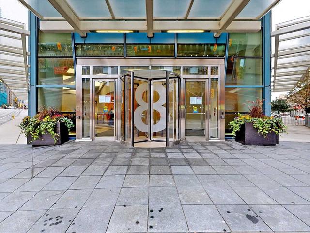 1512 - 8 The Esplanade