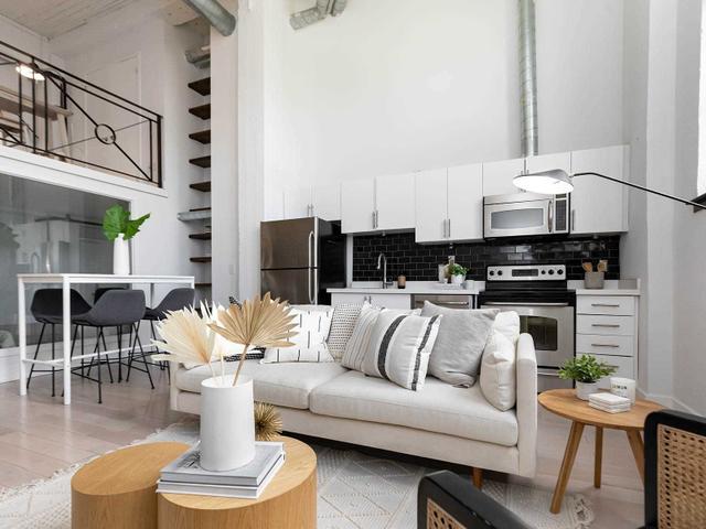 308 - 183 Dovercourt Rd