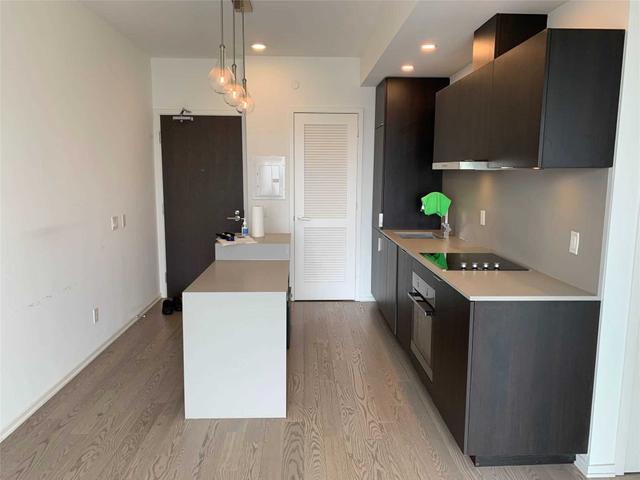 1207 - 16 Bonnycastle St