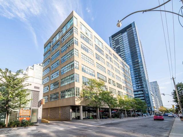 206 - 188 Eglinton Ave E