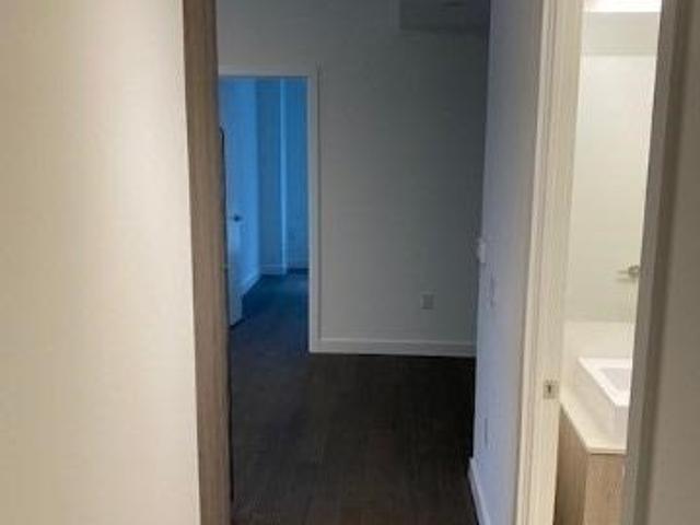 402 - 75 The Esplanade