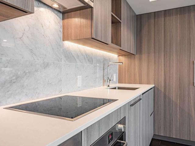 2910 - 17 Bathurst St