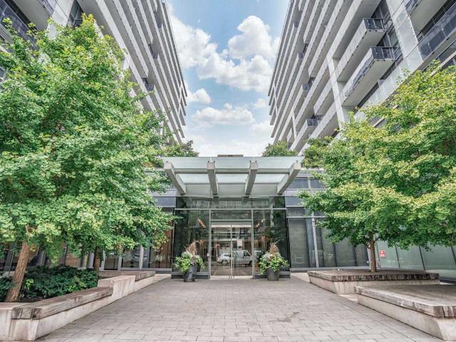 LPH03 - 1030 King St W