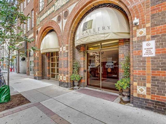 801 - 25 Grenville St