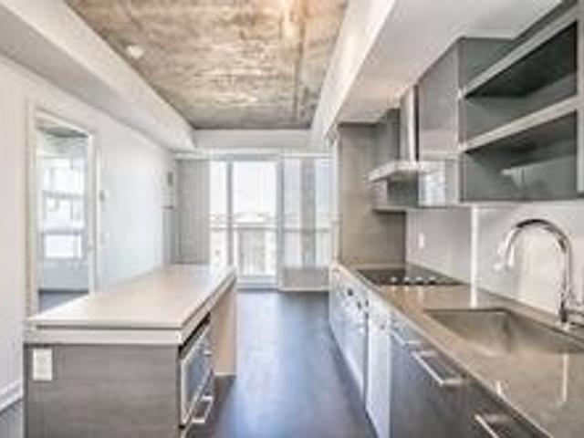 1218 - 1030 King St W