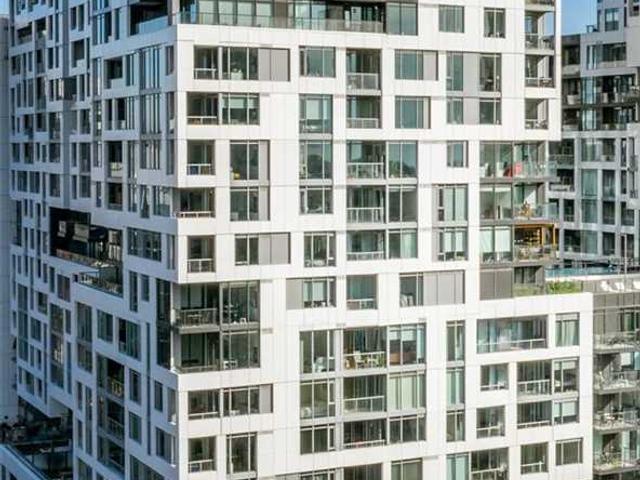 716 - 576 Front St W