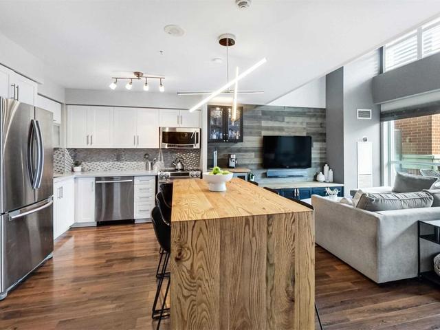 210 - 80 Western Battery Rd