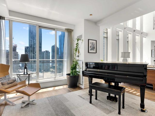 PH2701 - 8 Colborne St