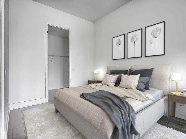 417 - 111 St Clair Ave W