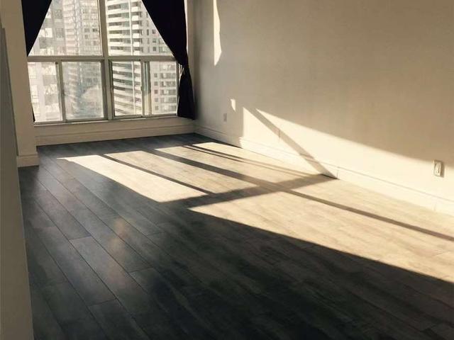 SPH 207 - 28 Hollywood Ave