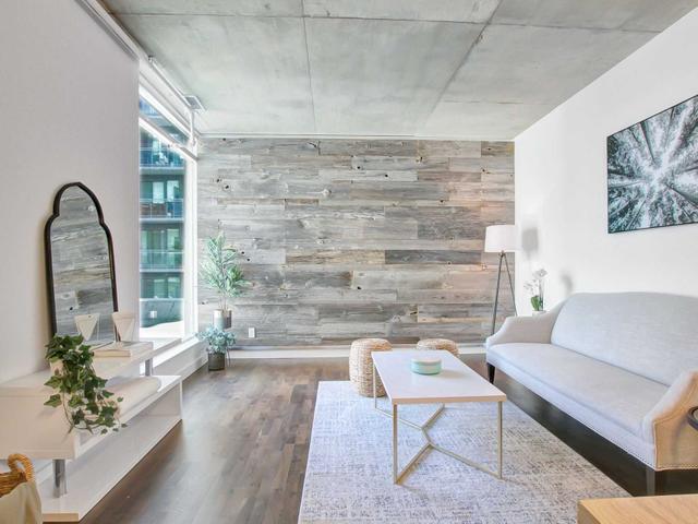 528 - 75 Portland St