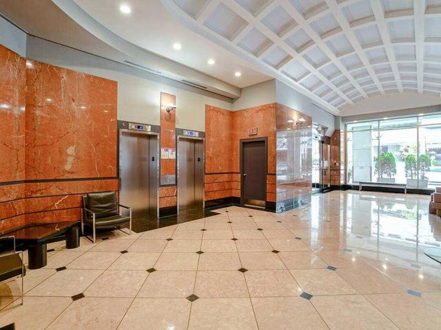 SPH2309 - 10 Queens Quay W