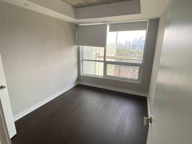 1107 - 1030 King St W