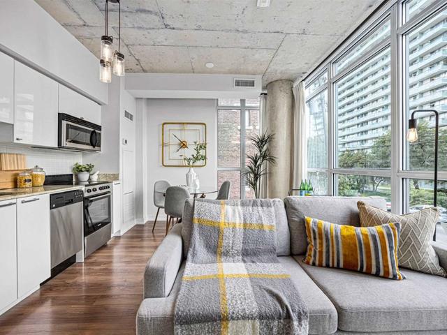 205 - 707 Dovercourt Rd